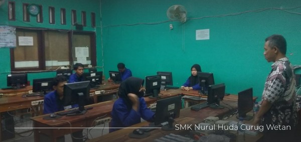 SMK Nurul Huda Curug Wetan